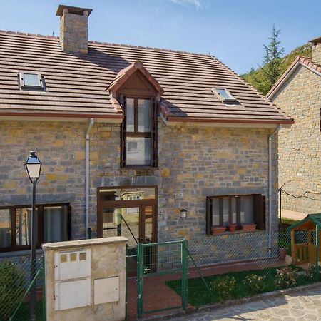 Villa Casa Con Jardin En Hecho Esterno foto